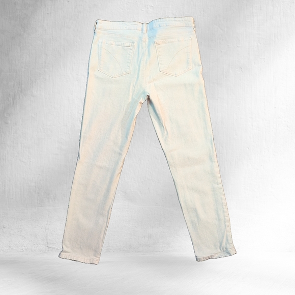 Women's Reitmans skinny straight light white jeans size 30 - Picture 2 of 9